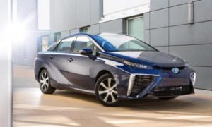 Mulai Serius di Pasar Hidrogen, Harga Toyota Mirai Turun?